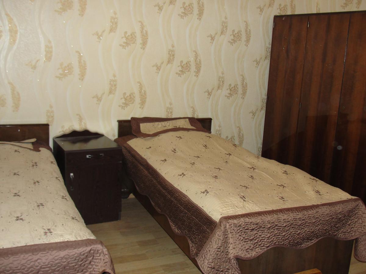 Guest House 26 Mestia Buitenkant foto
