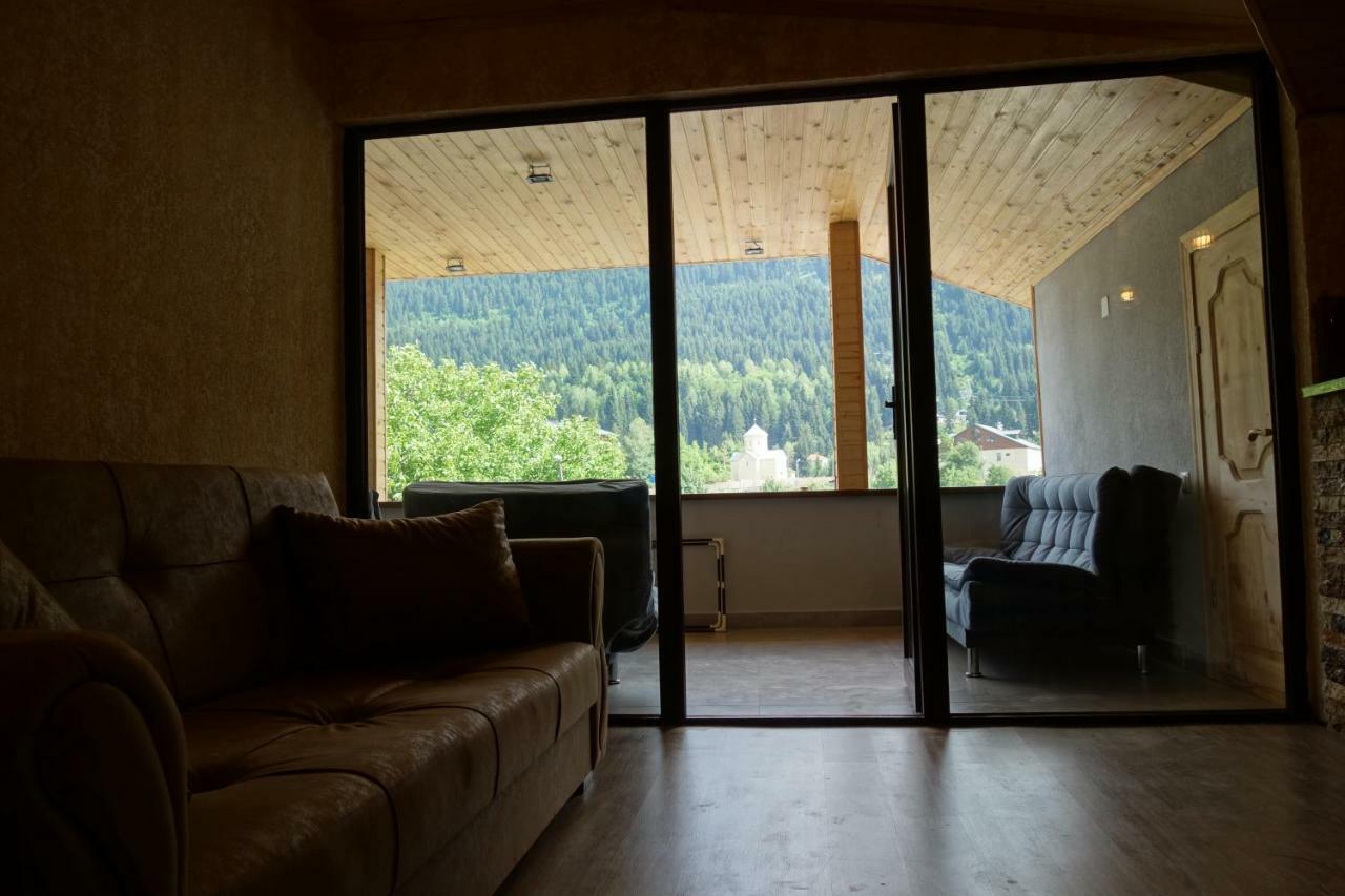Guest House 26 Mestia Buitenkant foto